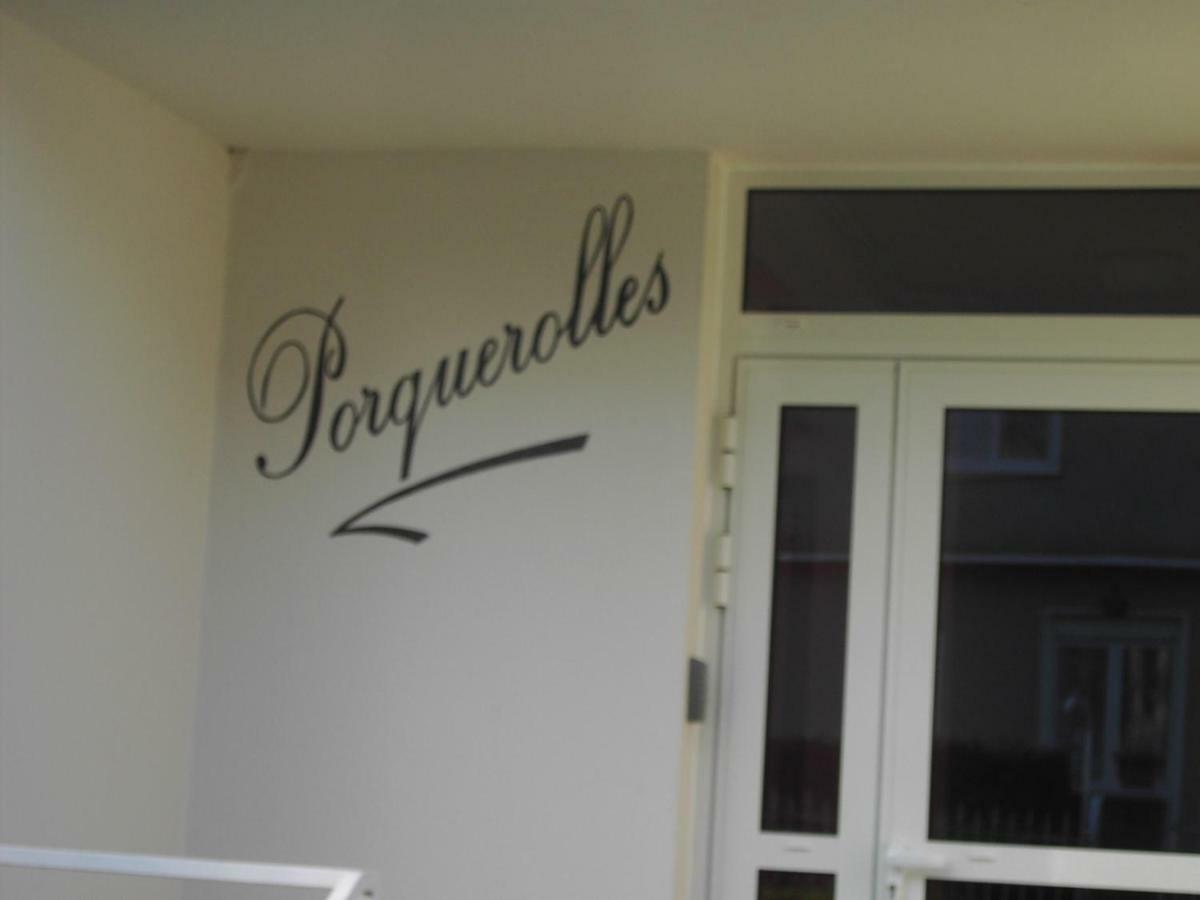 Residence Porqueroles Bagnoles de l'Orne Normandie Exterior photo